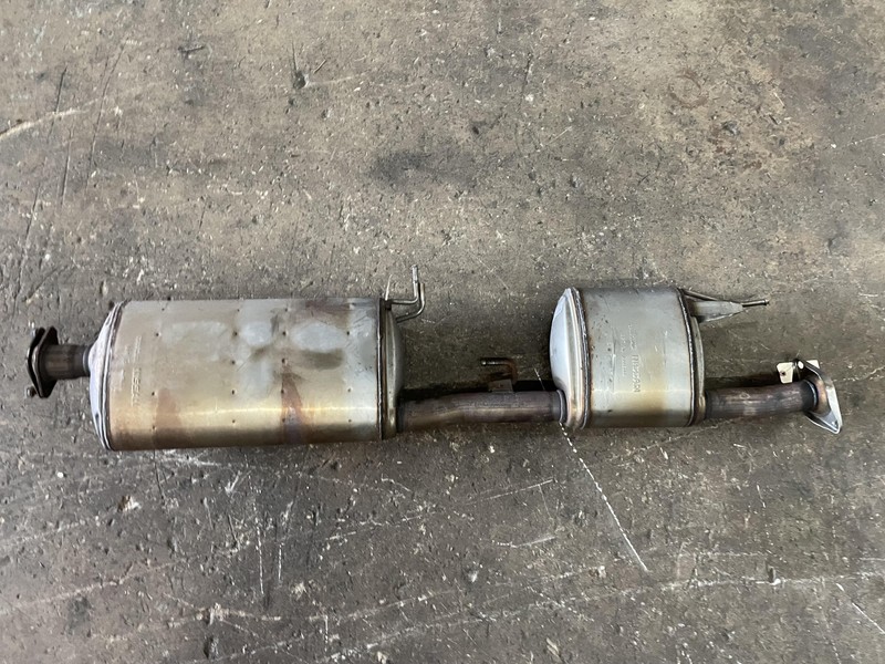 Exhaust Muffler 2020 Nissan Pathfinder 20100-3JA0A 2013 2014 2015 2016 - 2020