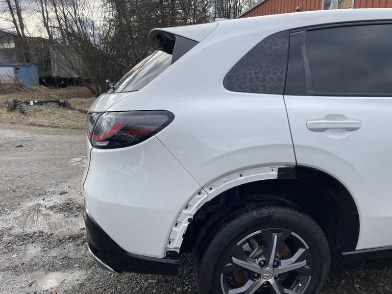 23-24 HONDA HR-V RIGHT QUARTER PANEL WHITE PC:NH883P 2.0L AT AWD 11K EX-L 62197