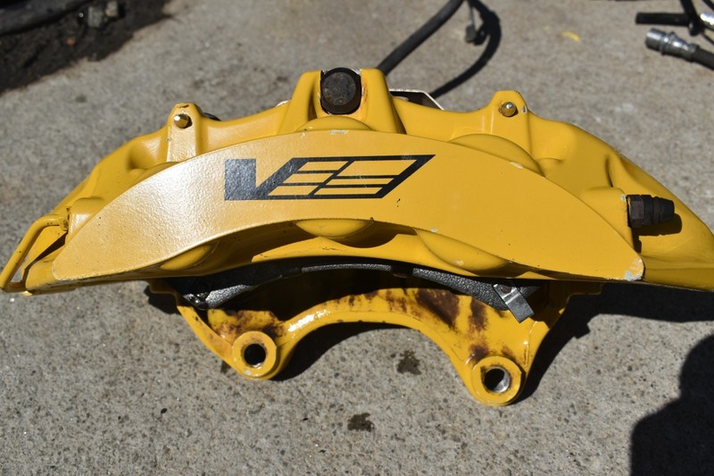 2009-2015 Cadillac CTS-V Brembo Yellow Front RH PASSENGER SIDE CALIPERS OEM