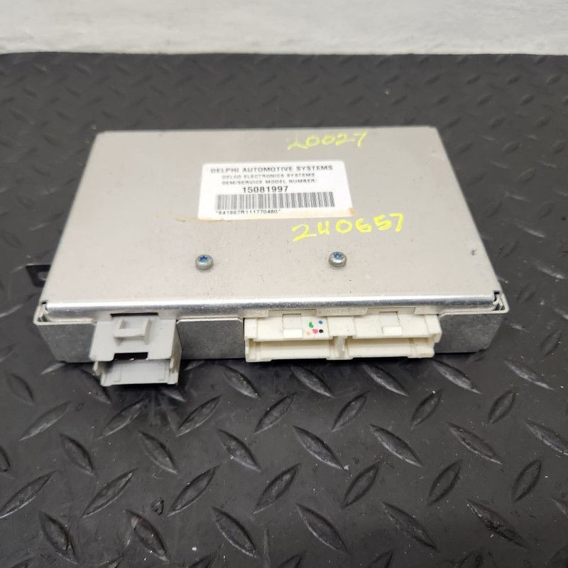2002 GMC Yukon Air Suspension Control Module OEM 15081997