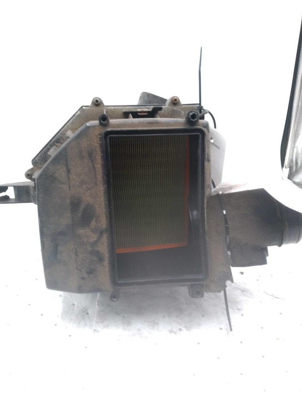 2013 VOLVO XC90 Air Cleaner Assembly OEM Grey 3.2L 116K Miles NJ25-26820-679081