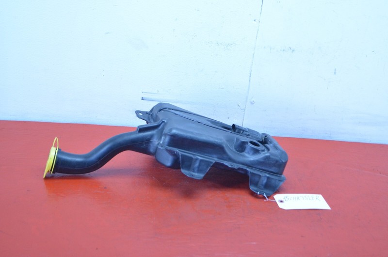 15-17 CHRYSLER 200 2.4L WINDSHIELD WASHER RESERVOIR TANK BOTTLE W NECK OEM