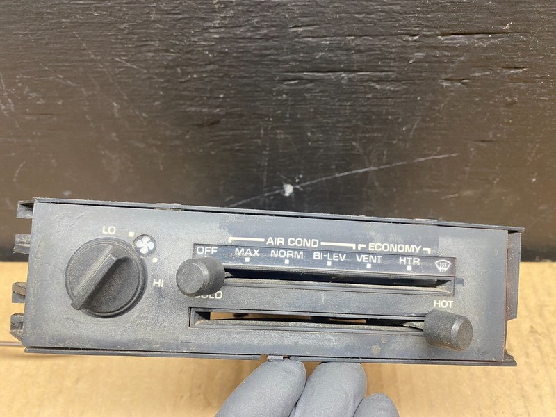 1986 to 1992 Pontiac Firebird Climate Control Heater Panel D2102 PS