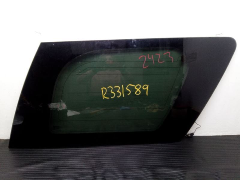 07-09 Chevrolet Tahoe Right Passenger Quarter Glass W/ Privacy Tint OEM 25810430