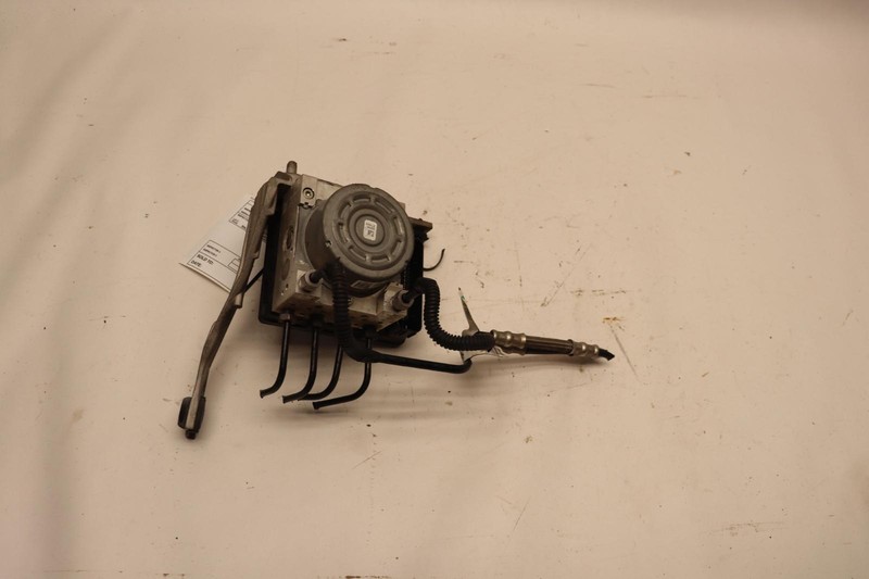 2016-2017 BUICK ENVISION 2.5L FWD ANTI LOCK POWER ABS BRAKE PUMP MODULE OEM