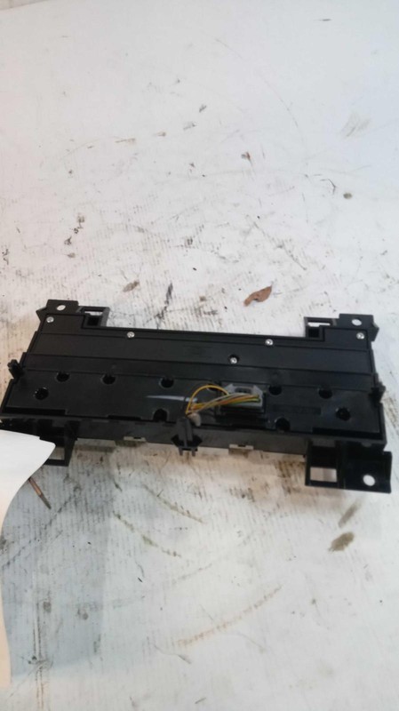 Used A/C Selector Switch fits: 2015 Land rover Range rover front Grade A