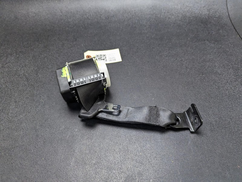 Rear Left Seat Belt Retractor 2022 BMW X1 72117313385 2016 2017 2018 2019 - 2021