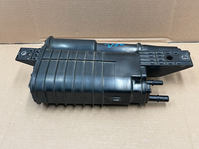 21 22 23 24 Kia K5 Fuel Vapor Charcoal Canister Unit 1.6L 1652 OEM