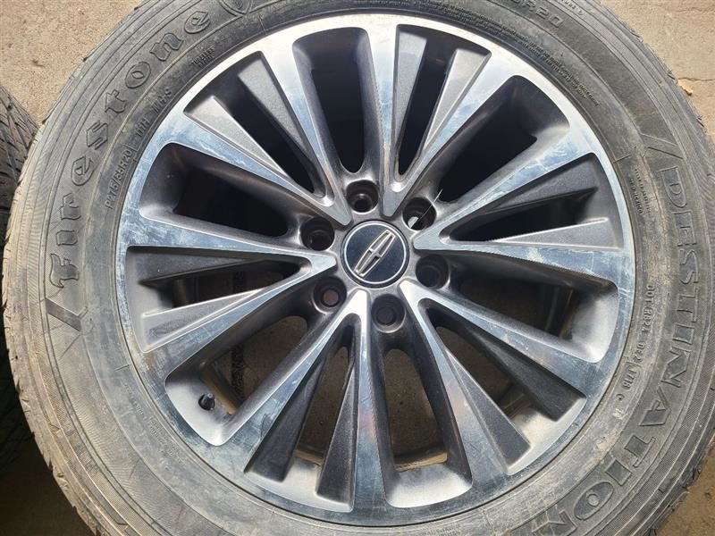 Wheel 20x8-1/2 Aluminum Machined Face Fits 15-17 NAVIGATOR 562681