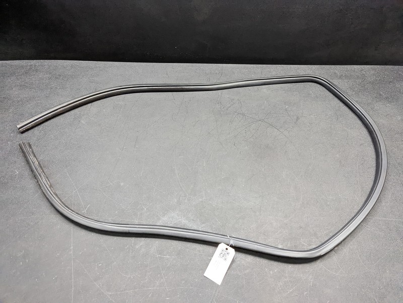 Front Right Door Body Weatherstrip 2017 Mitsubishi Mirage 5725A250 2018-2020