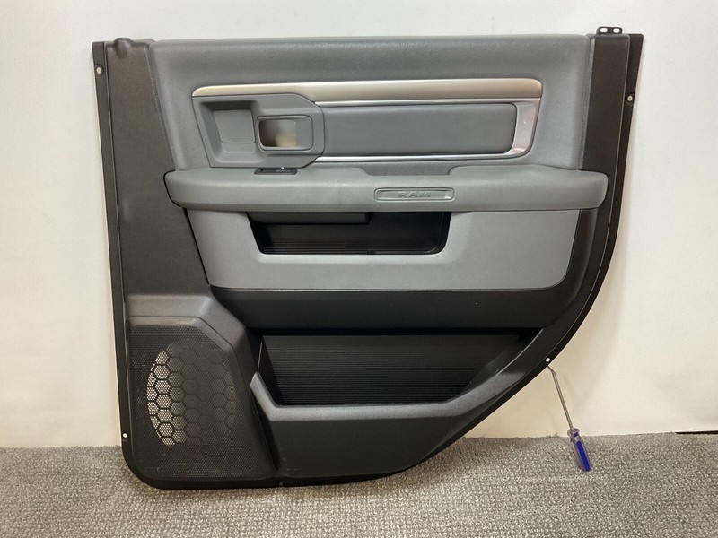 ✅ 13-22 RAM 1500-3500 classic OEM DOOR PANEL RH Rear Right 1VY561X8AH MOPAR GRAY