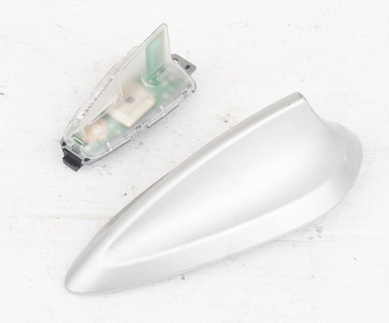 2014 - 2016 BMW 428i F32 COUPE ROOF SHARK FIN ANTENNA 9253667 OEM