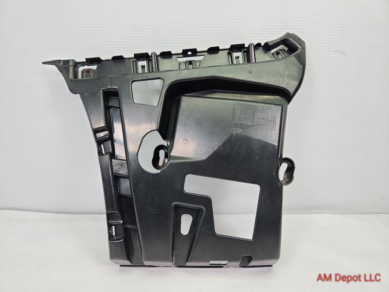 2015 BMW 3-Series 328i 335i 330i 340i F30 Rear Left Bumper Cover Guide Bracket
