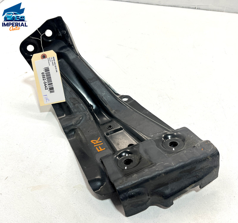 Front Right/Passenger Side Fender Reinforcement Bracket BMW 430IX 2017-2020 OEM
