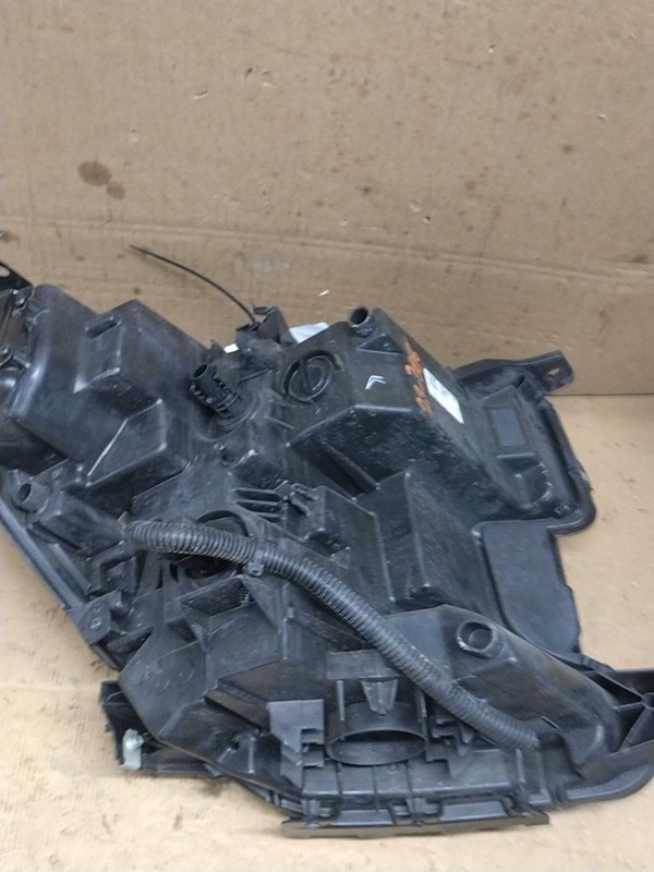 2022 GMC Sierra 1500 Left Headlight Assembly Black 46000 Miles Used OEM Part