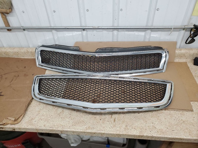 Grille Black Mesh Grille Upper Fits 09-12 TRAVERSE 299926