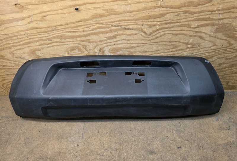 2012 2013 KIA SOUL REAR BUMPER LOWER CENTER MOLDING OEM 86612-2K500