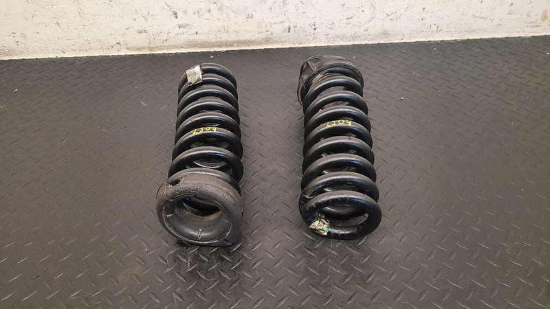 08-23 Dodge Challenger Rear Coil Suspension Springs Pair OEM 05181369AC