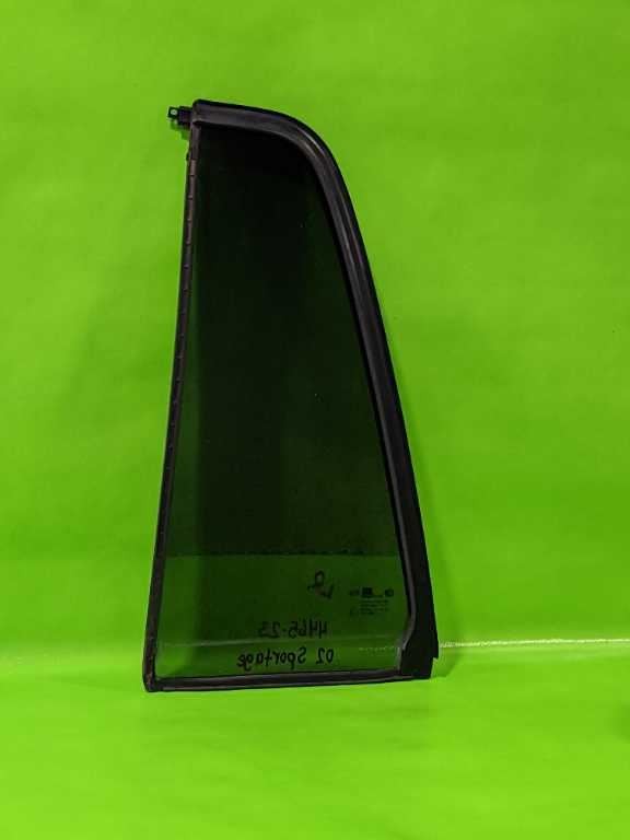 01 02 SPORTAGE DRIVER LEFT REAR VENT GLASS OEM 4465-23