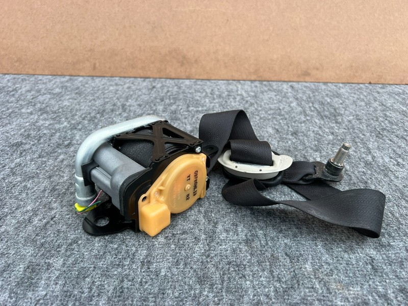 INFINITI M35 M37 M56 Q70 2011-2019 OEM FRONT LEFT DRIVER SEAT BELT ASSY (BLACK)