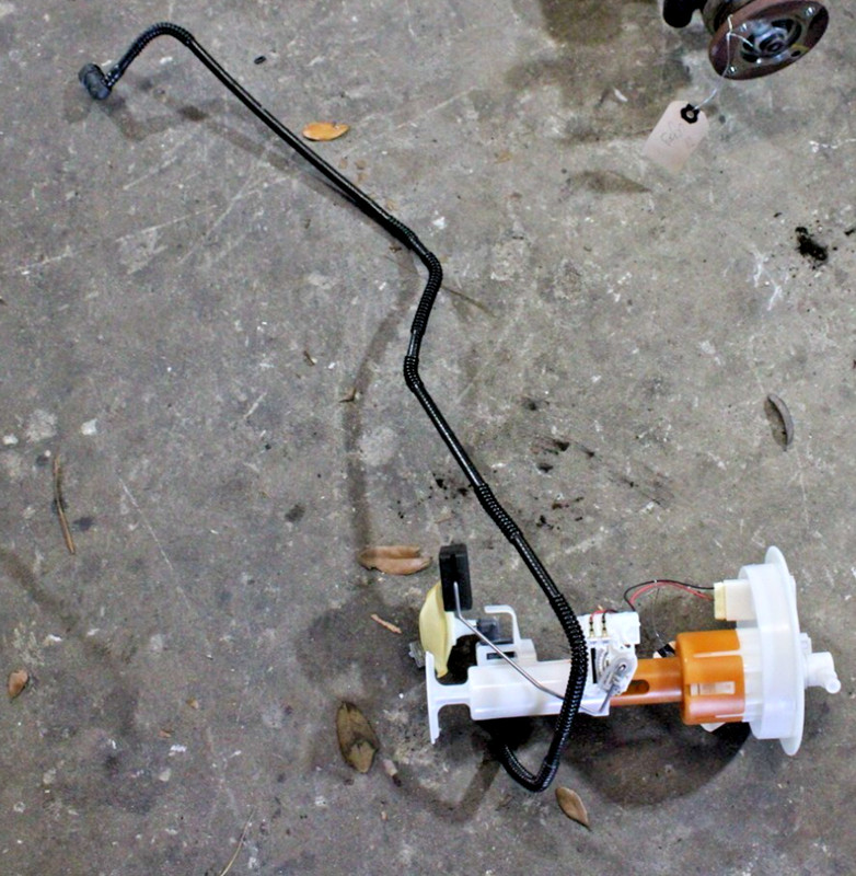 2020-2025 SUBARU LEGACY GAS FUEL TANK PUMP LEVEL SENSOR SENDING UNIT OEM (15kmi