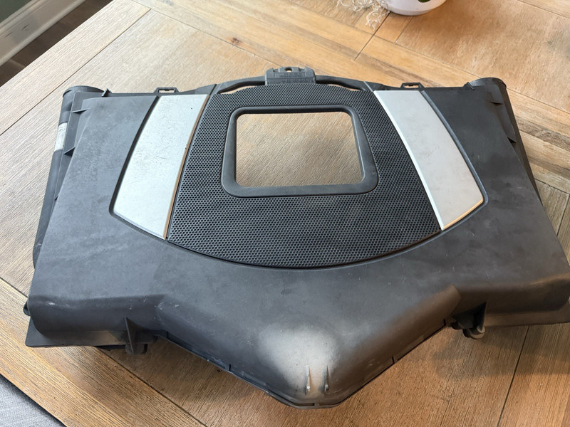 2007 MERCEDES C280 ENGINE MOTOR APPEARANCE COVER AIR FILTER CLEANER BOX SEE PICS