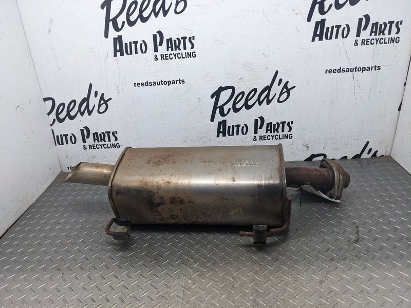 2013-2017 Nissan Juke Rear Exhaust Muffler Pipe 20100-3Yw2a 1171612