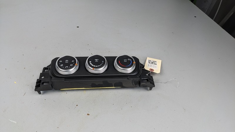 A/C Heater Control 2020 Mazda CX-5 KN3L-61-190 2019 2021 2022