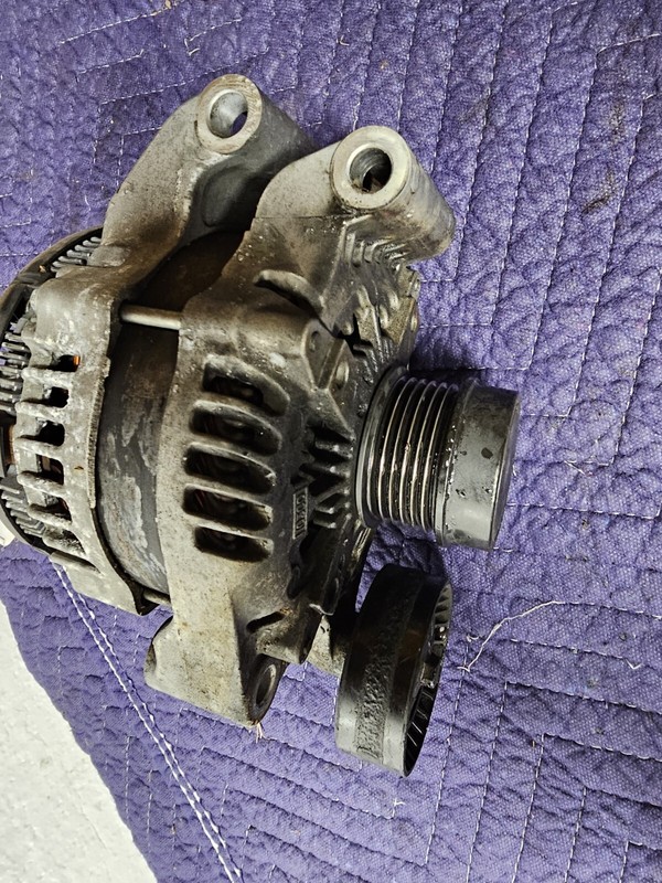 Alternator13-19 ESCAPE 1.6