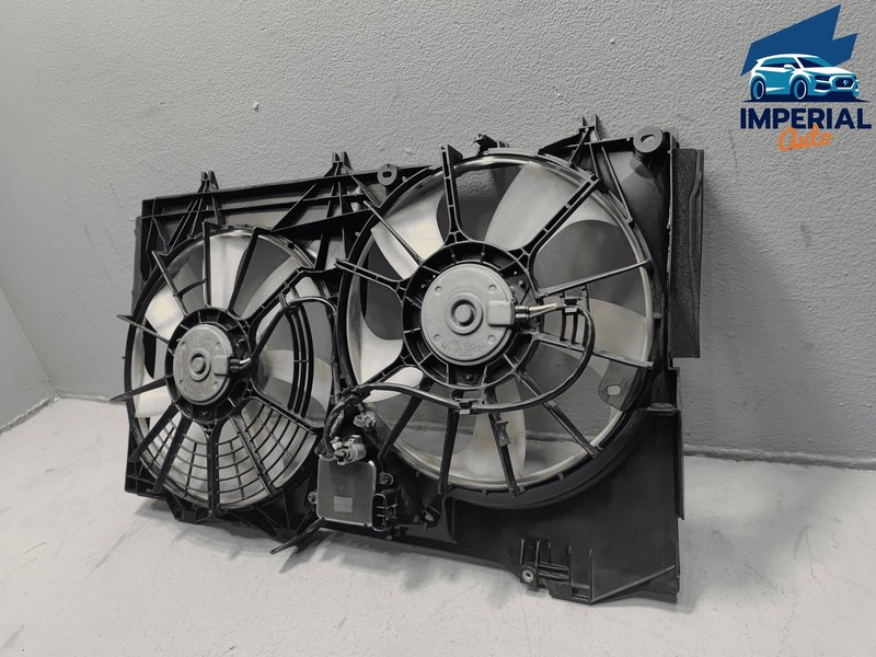 2017-2020 Toyota Sienna Engine Radiator Shroud w/Dual Cooling Fan Motor OEM