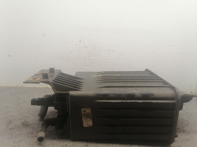 F1502015 Fuel Vapor Canister 1560836