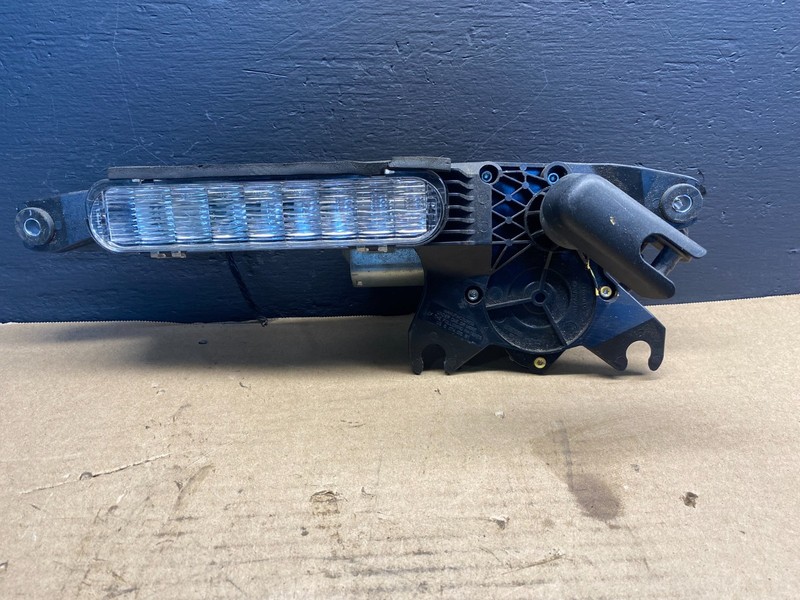 2009 to 2011 Ford Flex Rear Windshield Wiper W/Brake Light Motor OEM AB7235 DG
