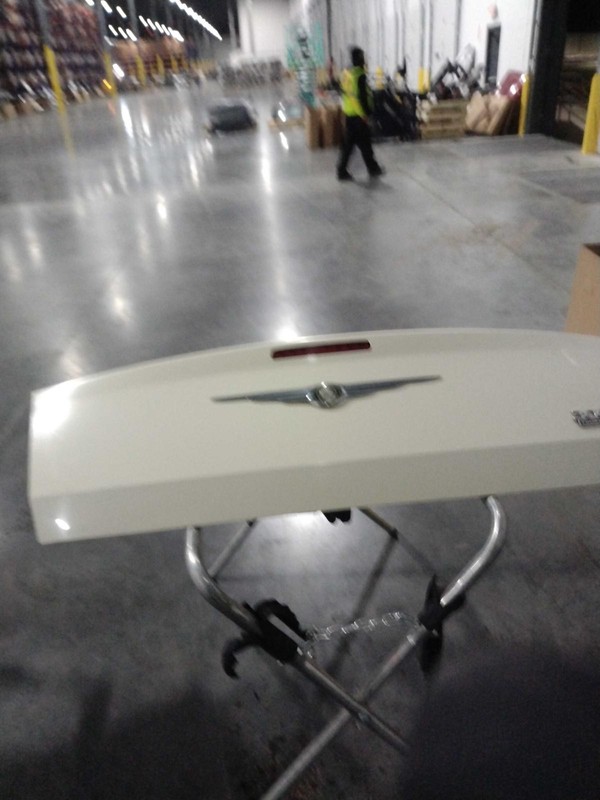 2009 Chrysler 300 Deck Lid Tan OEM Used 4DR SED PWG 68040131AB 82K Miles