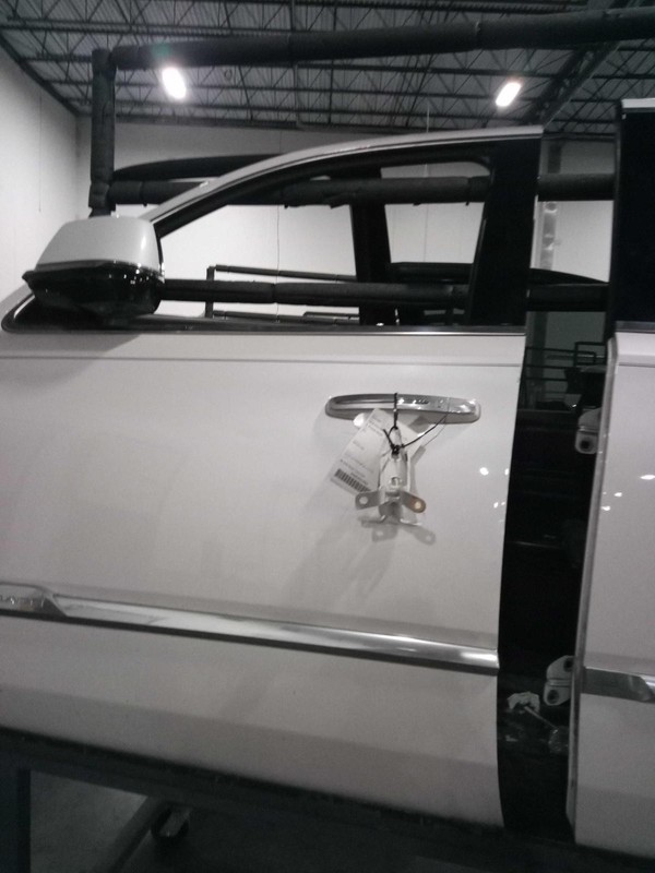 Cadillac Escalade 2016 Left Front Door 104012 1951