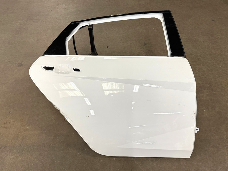⭐2021-2023 HYUNDAI ELANTRA REAR RIGHT SIDE DOOR PANEL COVER SHELL OEM LOT2733