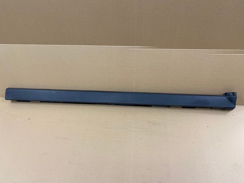 2017-2020 JAGUAR F-PACE LEFT DRIVER SIDE ROCKER PANEL SIDE SKIRT OEM LOT668