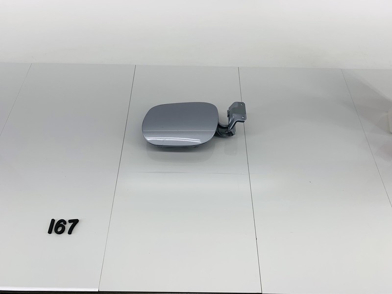 17-20 FIAT 124 SPIDER ABARTH REAR QUARTER PANEL FUEL TANK FILLER NECK DOOR OEM