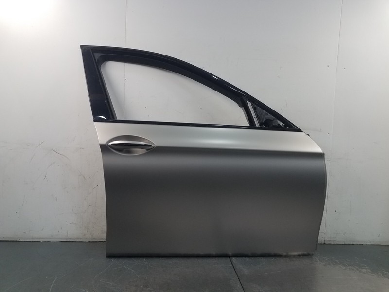 2016 BMW M5 F10 Right Front Passenger Door - * #5706 K6