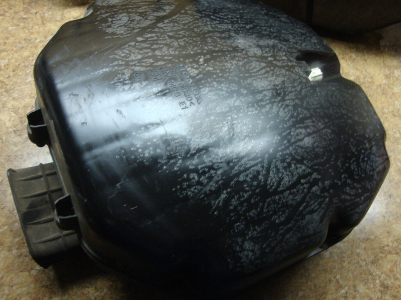 2006 Honda ST1300PA ST1300 ST 1300 Air Filter Intake Box Inlet Cover Lid Cleaner