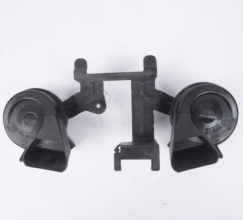2011 - 2017 AUDI A8L HORN SIGNAL W/ BRACKET SET OF 2 OEM
