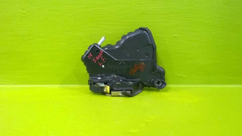 04-10 SIENNA DRIVER LEFT FRONT DOOR LOCK LATCH ACTUATOR OEM 260-35