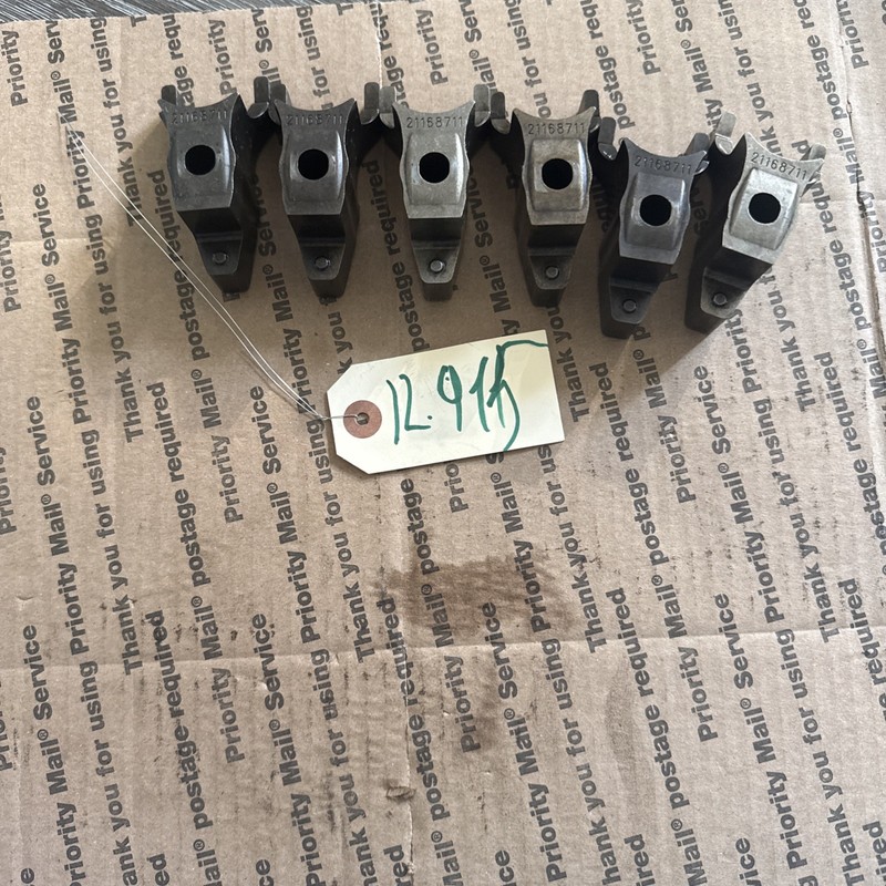 Volvo D13 & D16Injector Hold Down Clamps ( Set 6) - P/N: 21168711