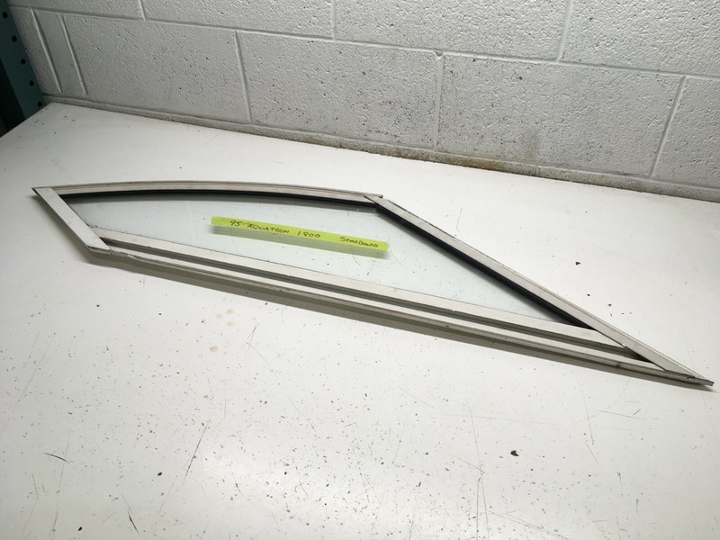 Z7 1995 Aquatron 1800 Windshield Glass Stbd Side Driver