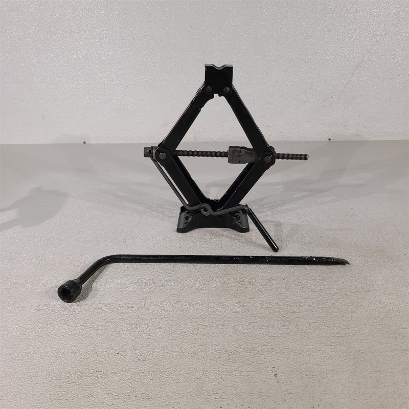 94-04 Ford Mustang Spare Tire Jack Scissor Lift Aa7412
