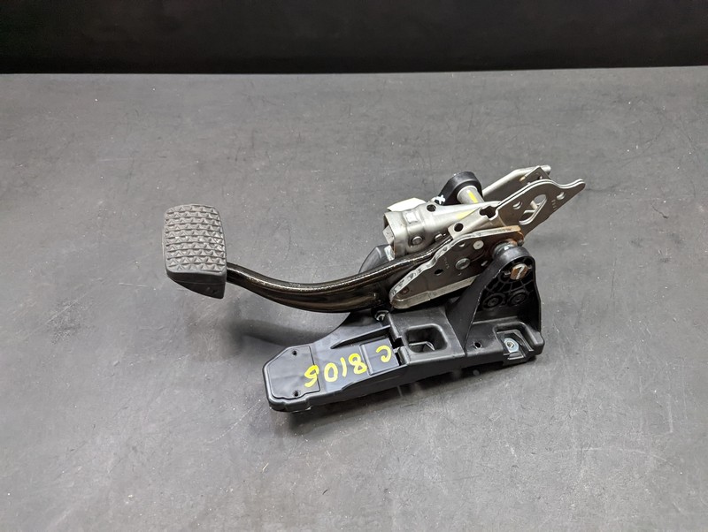 Brake Pedal 2022 Chevrolet Equinox 85535722 2023