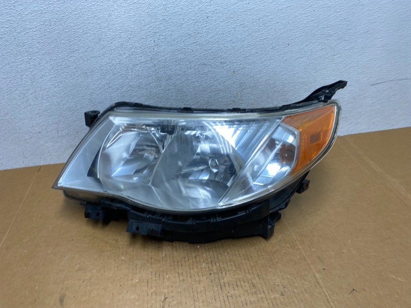 2009-2013 Subaru Forester Left Driver LH Halogen Headlight AD9228 DW