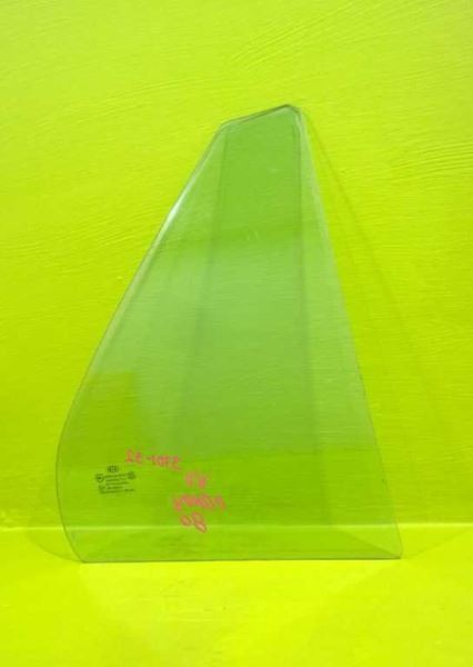 07 08 09 10 11 12 RONDO PASSENGER RIGHT REAR VENT GLASS OEM 3701-32