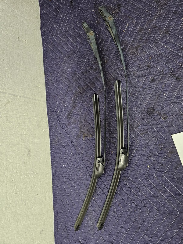 98-14 E150 E250 98-21 VAN E350 98-16 E450 WINDSHIELD WIPER ARMS LEFT RIGHT PAIR