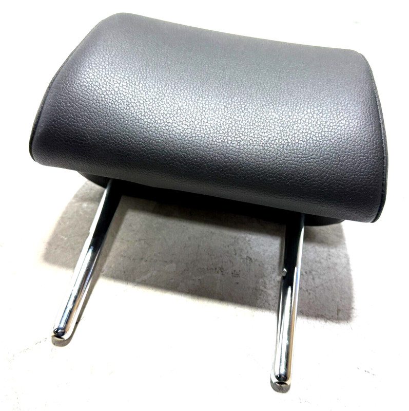 VOLKSWAGEN PASSAT 2016-2019 REAR SEAT PASSENGER SIDE HEAD REST HEADREST OEM