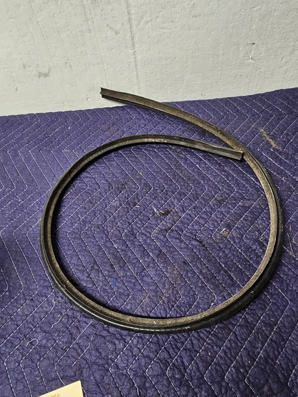 1996-2019 Ford E-Series Wiper Cowl Panel Grille Trim